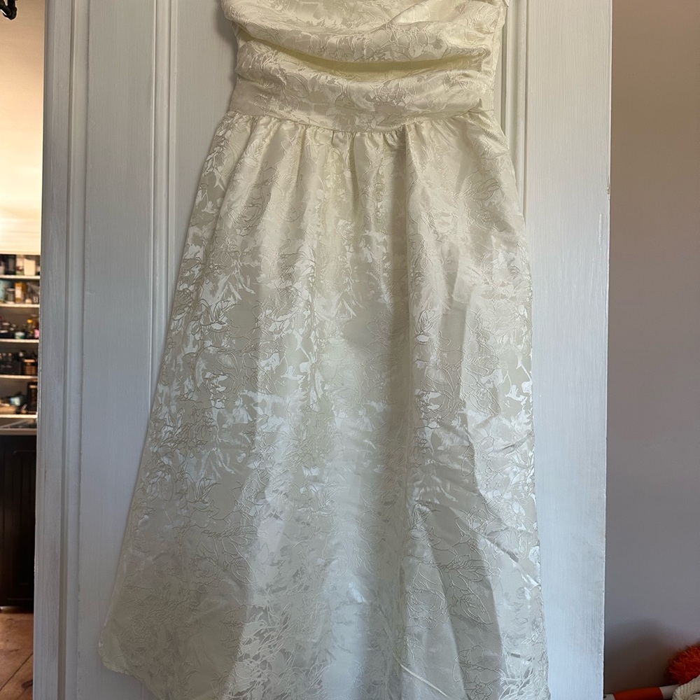 Elegant white Midi Dress